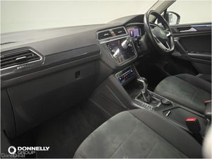 Volkswagen Tiguan Diesel Estate Elegance - Image 3