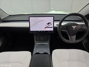 Tesla Model 3 Long Range (AWD) - Image 4