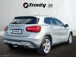 Mercedes-Benz GLA ** COMPACT LUXURY CROSSOVER ** 1 - Image 3