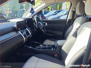Kia Sorento 2.2 K4 4X2 Diesel 7 seats - Image 3