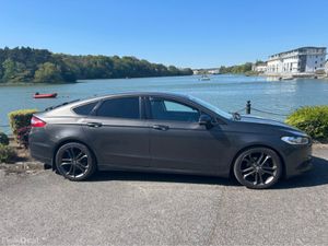 Ford Mondeo 5 DOOR STYLE 1.6 D 115PS 4DR - Image 3