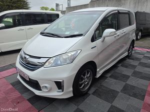 152 HONDA FREED 7SEAT NEW NCT 112KM - Image 3
