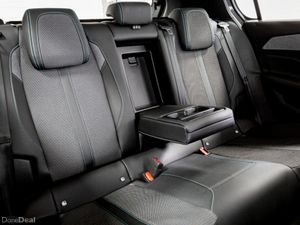 Peugeot 308 E-Allure 54kWh Auto 155HP - Image 4