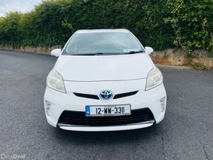 Toyota Prius 1.8 | PETROL HYBRID | AUTOMATIC - Image 4