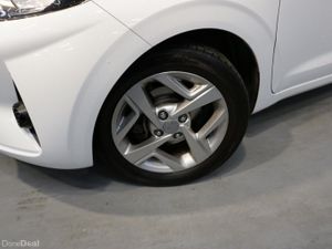 Hyundai i10 AUTOMATIC DELUXE PLUS 1.0L PETROL HATC - Image 3