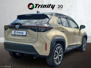 Toyota Yaris Cross ** 1.5 HYBRID ** AUTO ** HUGE S - Image 3