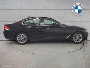 BMW 5-Series 520d SE Saloon - Image 3