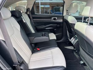 Kia Sorento K4 2WD 5DR Auto - Image 4