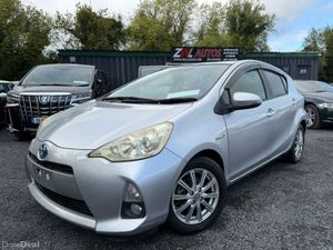 13 TOYOTA AQUA 1.5 HYBRID - Image 2