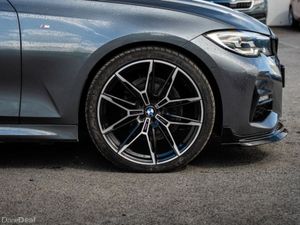 BMW 3-Series M SPORT M performance - Image 3