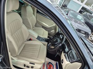 Skoda Superb COMNI STYLE 2.0tdi 150HP DSG - Image 4