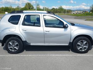 2017 Dacia Duster Signature 1.5 DCI - Image 2