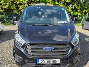 Ford Transit Custom 2023 Automatic Wheelchair Taxi - Image 2