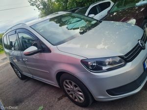 2010 Volkswagen Touran 1.6tdi 7 seater - Image 3
