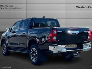 Toyota Hilux 2.8 D-4D Invincible 4WD Euro 6 (s/s) - Image 4