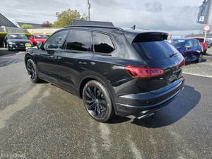 Volkswagen Touareg Black Edition - Image 3
