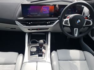 BMW XM 50e - Image 4