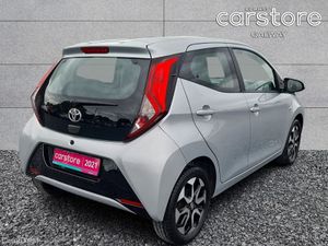Toyota Aygo 1.0 VVT-i ** LOW KMs** X-play Smartpho - Image 3