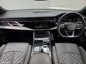 Audi Q8 3.0TDI 45 Quattro S Line Black Edition Pac - Image 4