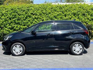Honda Fit 1.5 HYBRID AUTO // REVERSE CAMERA // AIR - Image 3
