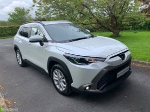 241 Toyota Corolla Cross HYBRID - Image 3