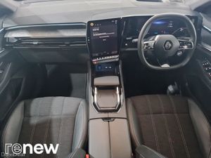 Renault Austral E-TECH Hybrid 200 techno - Image 2