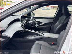 Peugeot 3008 Allure 1.2 Hybrid ! - Image 4