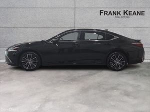 Lexus ES ES300h Dynamic - Image 4