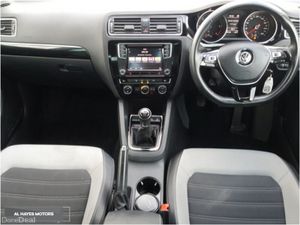 Volkswagen Jetta **HIGHLINE**2.0 TDI 110BHP - Image 2