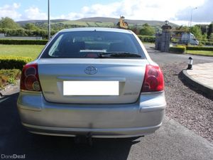 Toyota Avensis 2.0 D-4D Aura, 2006 - Image 2