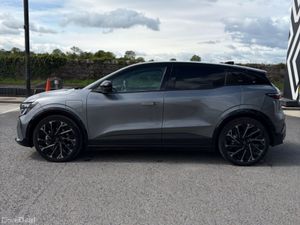 Renault Megane MEGANE ICONIC ESPRIT ALPINE EV - Image 4
