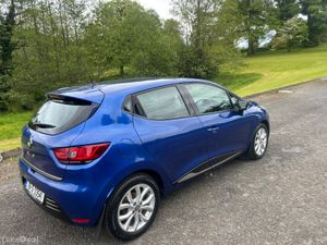 Renault Clio 2018, low mileage , cheap insurance - Image 4