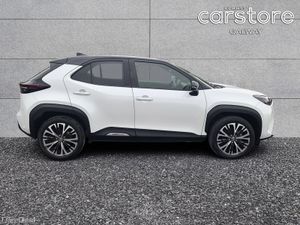 Toyota Yaris Cross Hybrid - Image 2