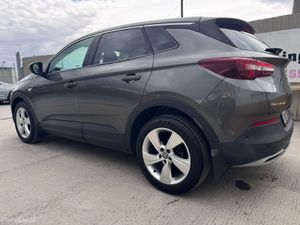 181 Opel Grandland X  1.6D Elite Low Miles - Image 2