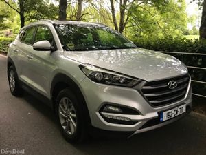 Hyundai Tucson 2.0 D Executive 4WD Leather - Image 4
