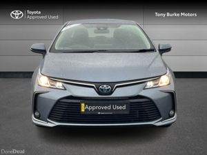 Toyota Corolla Saloon - Luna Edition - 1.8 Hybrid - Image 4