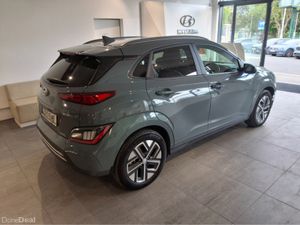 Hyundai KONA PREMIUM 64kW ** LONG RANGE HYUNDAI ** - Image 2