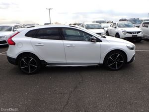 Volvo V40 2.0 D4 CROSS COUNTRY SE LUXURY DIESEL 19 - Image 4
