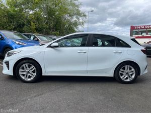 Kia Ceed 1.0 PETROL K2 **LOW CLOCK** - Image 4