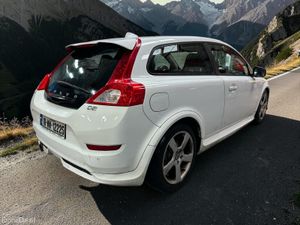 2010 Volvo C30 1.6D D2 R-DESIGN - Image 2