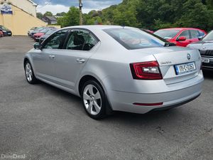 Skoda Octavia 2017 1.0tsi STYLE - Image 4