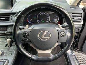 Lexus CT 1.8 HYBRID // CRUISE CONTROL // 17" ALLOY - Image 4
