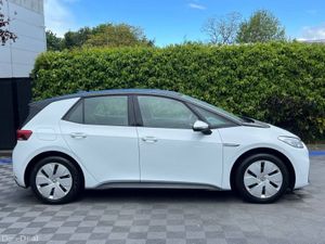 Volkswagen ID.3 LIFE 58KWH // APPLE CARPLAY/ANDROI - Image 2
