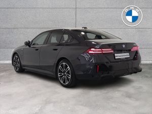 BMW 5-Series 530e M Sport Saloon - Image 3