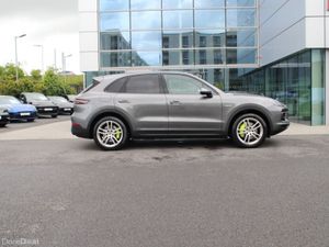 Porsche Cayenne E-Hybrid - Image 4