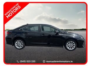 Toyota Corolla HYB LUNA SALOON HYBRID AUTO 4DR - Image 3
