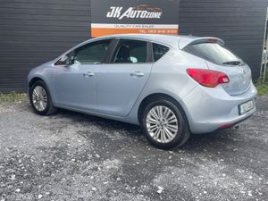 Opel Astra EXCITE 1.6 CDTI 110PS ECO 5DR - Image 4