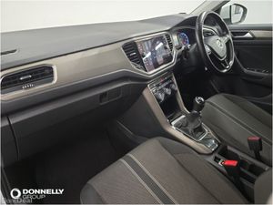 Volkswagen T-roc Hatchback SE - Image 3