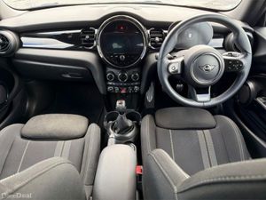 Mini Cooper 3-Door Cooper S Sport - Image 4