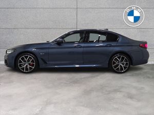 BMW 5-Series 530e M Sport Saloon - Image 4